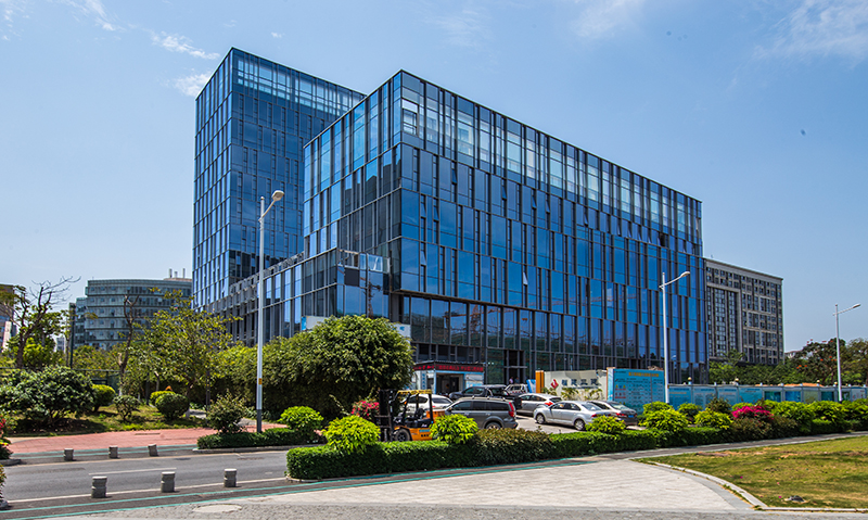 飞鱼科技总部大楼玻璃幕墙工程建筑规模:17204㎡项目地址:厦门市湖里